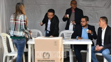 como van las elecciones en colombia